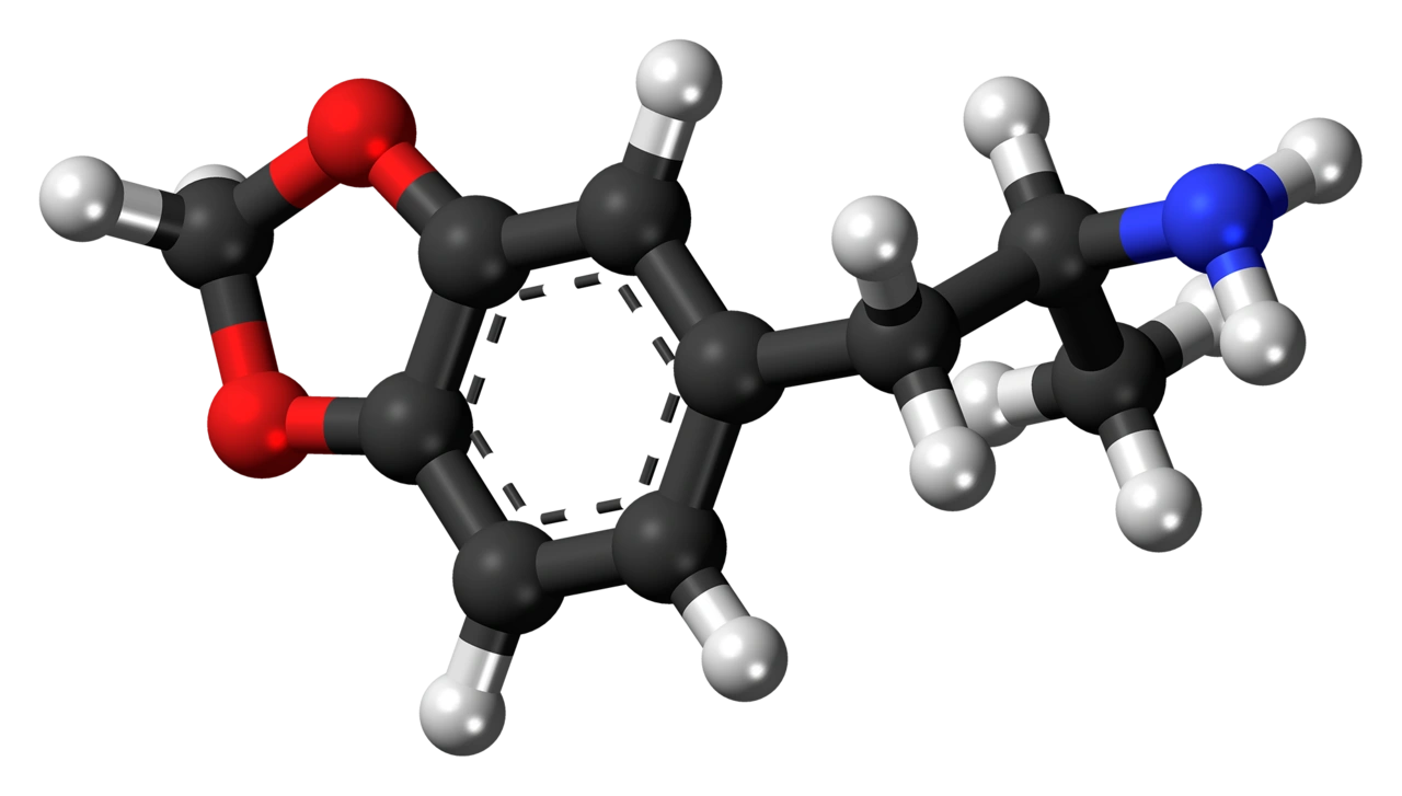 3,4-Methylenedioxycathinone analogs